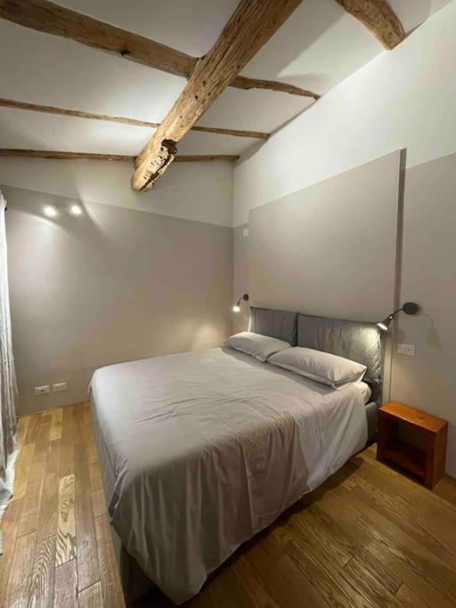 Romantic Attic Room With Panoramic View Bolonia Exterior foto